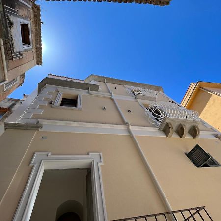 A Casa Di Alessandro トロペーア エクステリア 写真